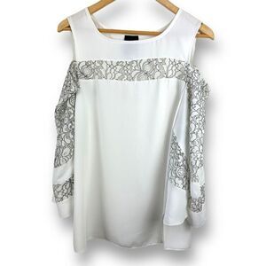 Cartise lightweight cold shoulder blouse white with black and white lace accents